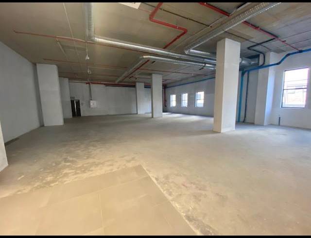 112M² RETAIL TO LET IN CLAREMONT